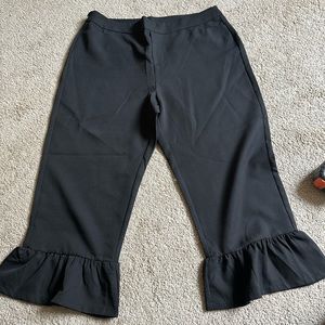 XL cropped black pants